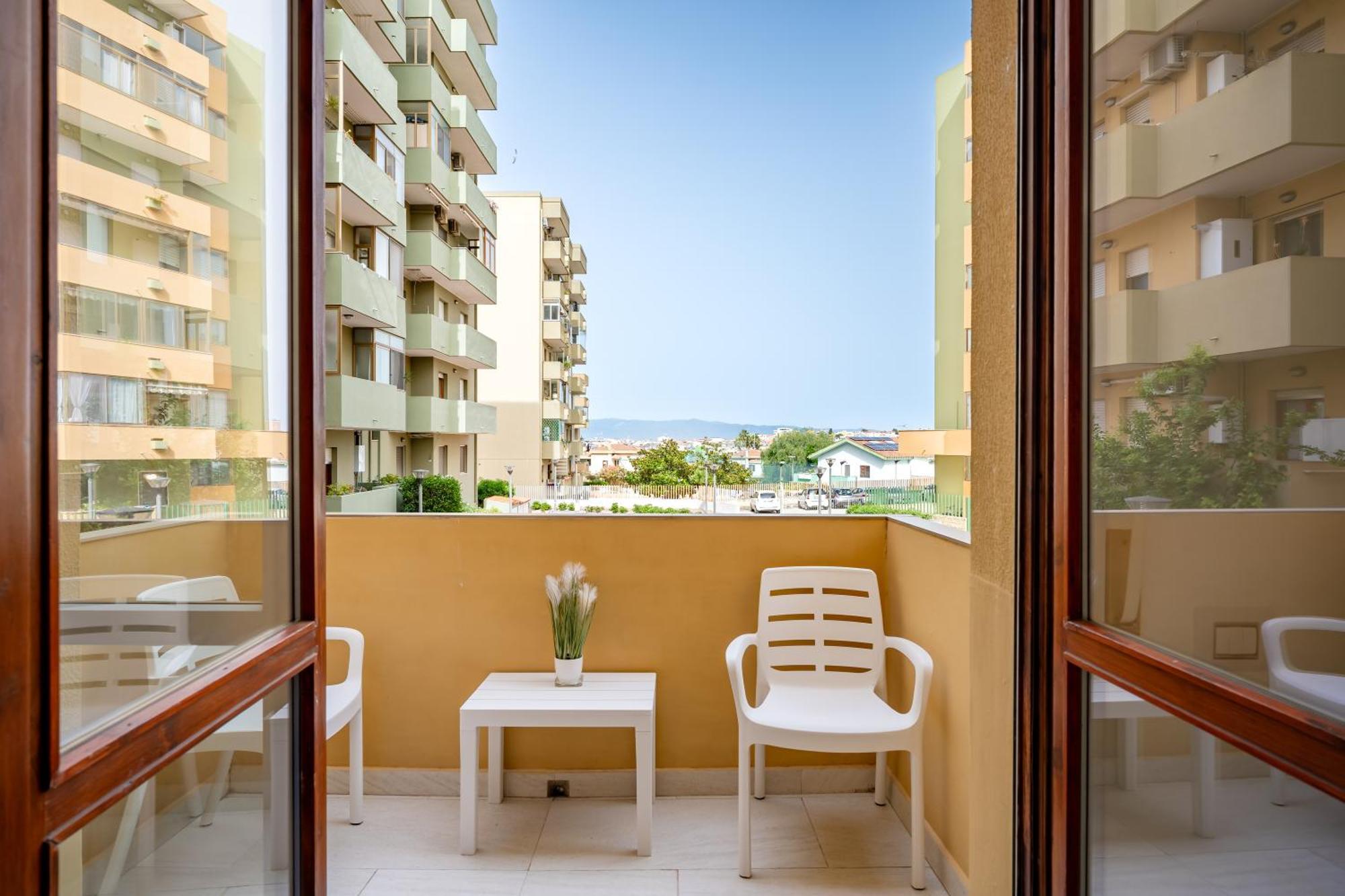 Kalbia Apartment Or Rooms Renovated, Functional, Intimate And More كالياري المظهر الخارجي الصورة
